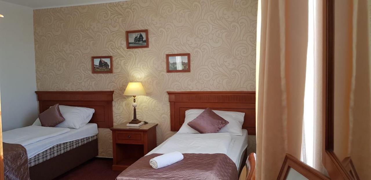 Hotel A Restaurace Pomezi Cinovec Luaran gambar