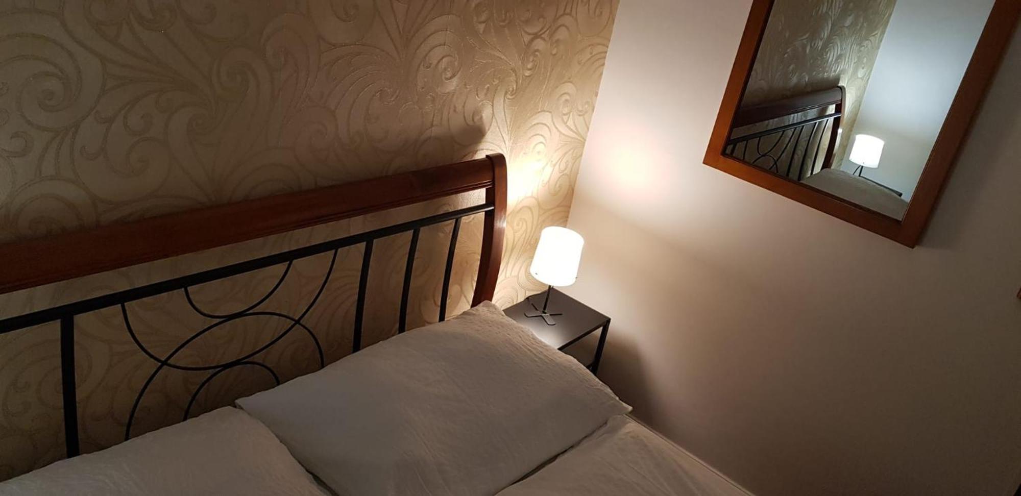 Hotel A Restaurace Pomezi Cinovec Luaran gambar