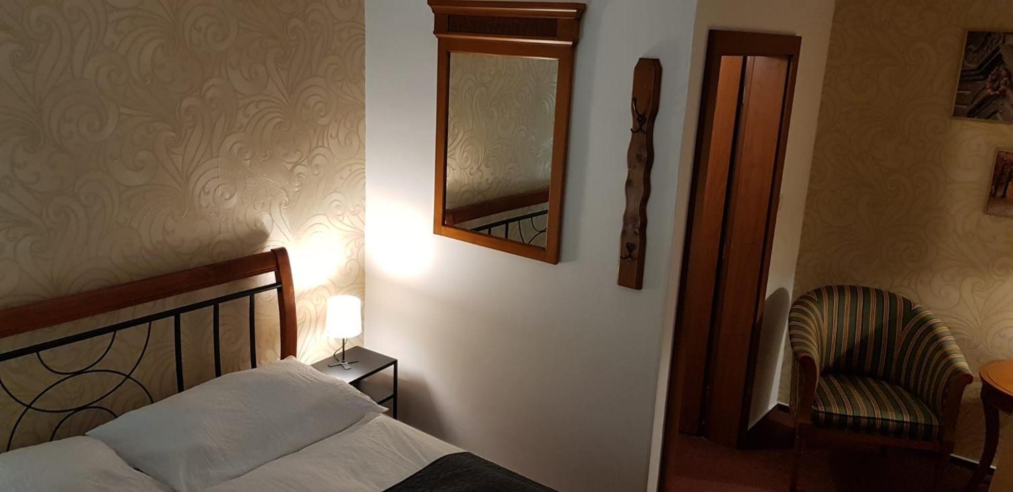 Hotel A Restaurace Pomezi Cinovec Luaran gambar