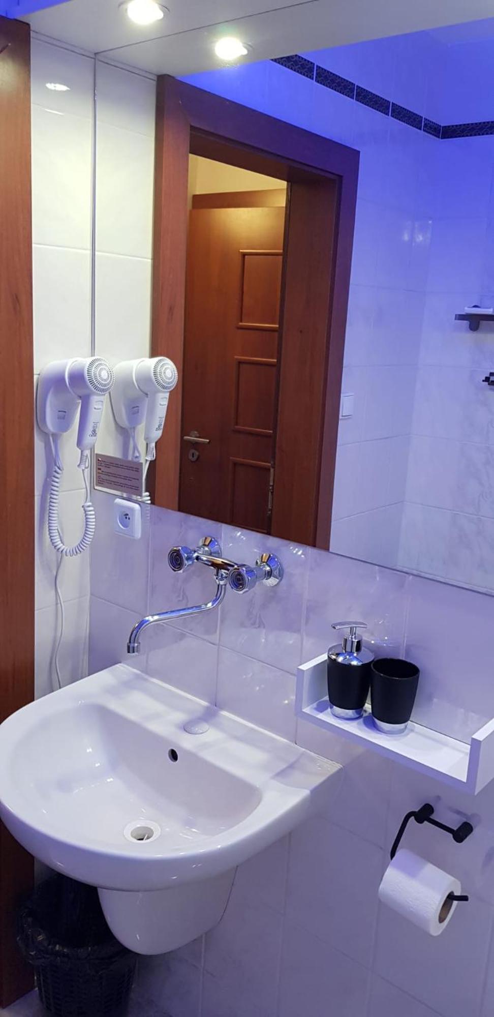 Hotel A Restaurace Pomezi Cinovec Bilik gambar