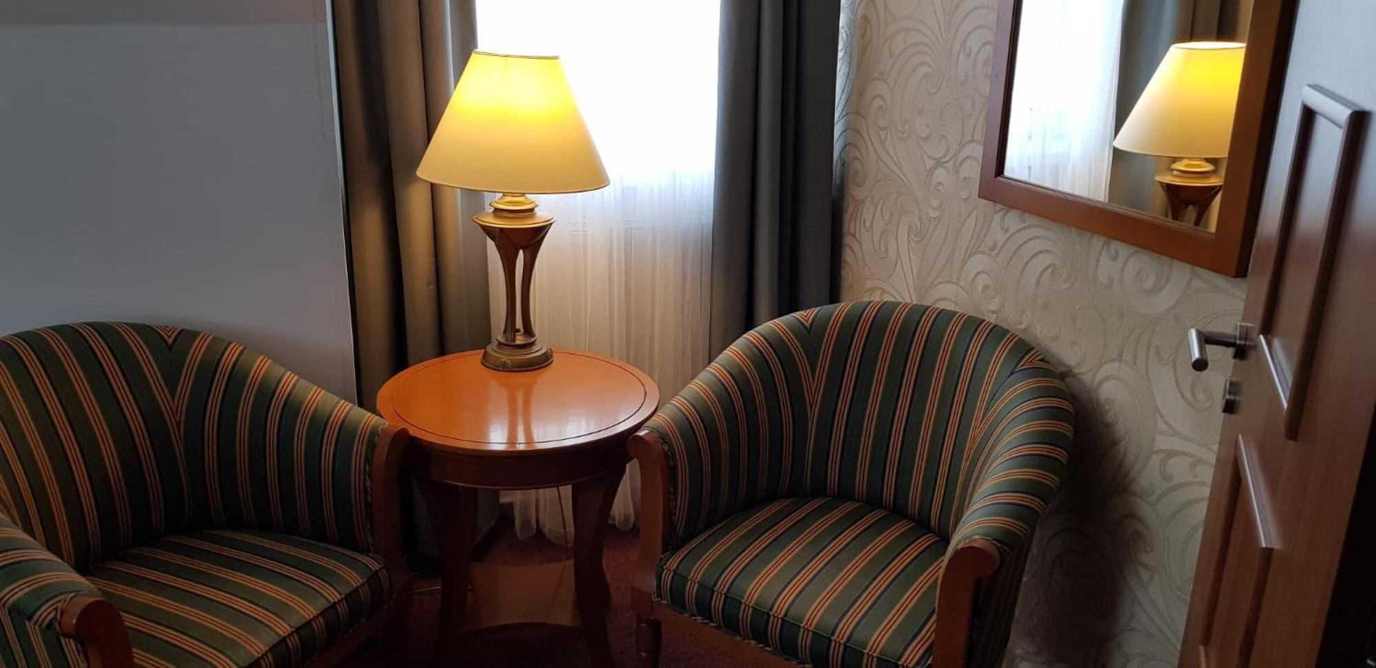 Hotel A Restaurace Pomezi Cinovec Luaran gambar